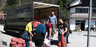 Настављен подјела сјеменских пакета у горњем дијелу града