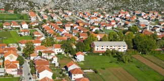 Додик: Љубињу 500.000 за санирање штете од земљотреса