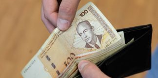 Од сутра исплата борцима по 100КМ – ГЛАС РЕГИЈЕ.057