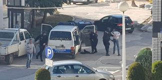 Ухапшен Данијел Каваз, који је крао по насељу Луке на Палама – ГЛАС РЕГИЈЕ.057