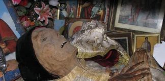 Чуда Св.Спиридона и јединствена својства његових моштију – ГЛАС РЕГИЈЕ.057