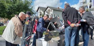 Презентација нове опреме за пчеларе на Сокоцу – ГЛАС РЕГИЈЕ.057