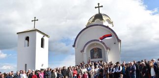 Црквена звона опет звоне у Бјелосављевићима после неколико вијекова – ГЛАС РЕГИЈЕ.057