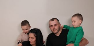 Николини из Пала рекли да не може имати дјеце, а сада има четверо – ГЛАС РЕГИЈЕ.057