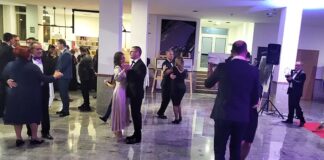 Одржан хуманитарни Светосавски бал – ГЛАС РЕГИЈЕ.057