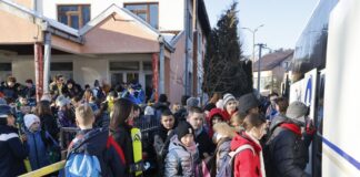 Ученици из И.Илиџе на Јахорини – ГЛАС РЕГИЈЕ.057