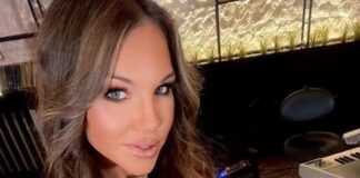 Marija (22) iz Beograda pjeva uz gusle – GLAS REGIJE.057