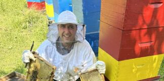 Pčelar među narodnim poslanicima – GLAS REGIJE.057