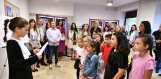 Награда ученицима за радове о теми “Моје Источно Сарајево” – ГЛАС РЕГИЈЕ.057