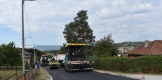 На инцијативу Башевића, нови асфалт у улици Миланка Витомира – 057.гр