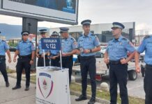 Припадници ПУ Источно Сарајево упознали грађане о могућности легализације оружја – 057. ГР