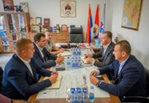Sastanak Baševića i Jugovića: Saradnja Grada IS i Opštine Sokolac na zavidnom nivou – 057. GR