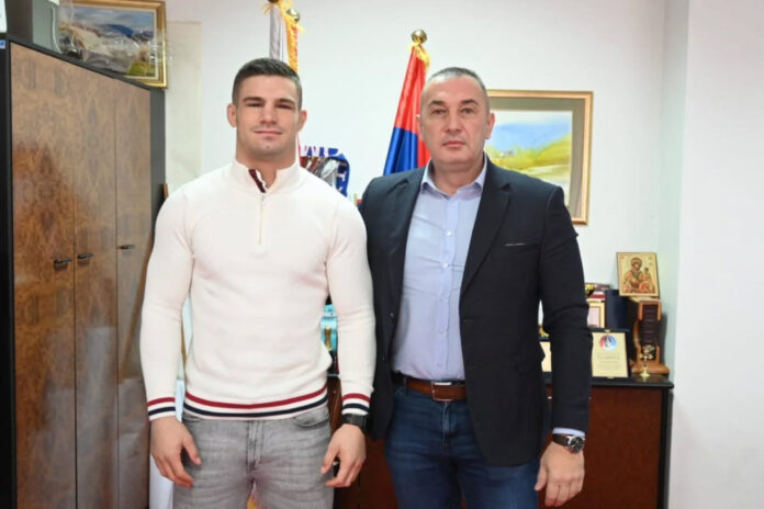 Jce4J52kkOJV9YcQx0kct3MZxwDU0ooJ-1000