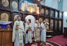 Служена поноћна Божићна литургија у Цркви Светог пророка Илије – 057. ГР