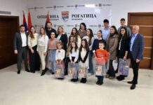 Rogatica: Uručene nagrade najuspješnijim učesnicima konkursa „Ruska bajka“ – 057. GR